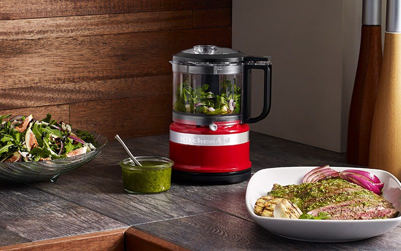 https://www.kitchenaid.kr/content/kitchenaid/en_kr/countertop-appliances/food-processors/_jcr_content/root/main/responsivegrid/responsivegrid/container_copy_copy__954452153/wrapperParsys/image_copy_copy.coreimg.jpeg/1565004311885/food-chopper.jpeg